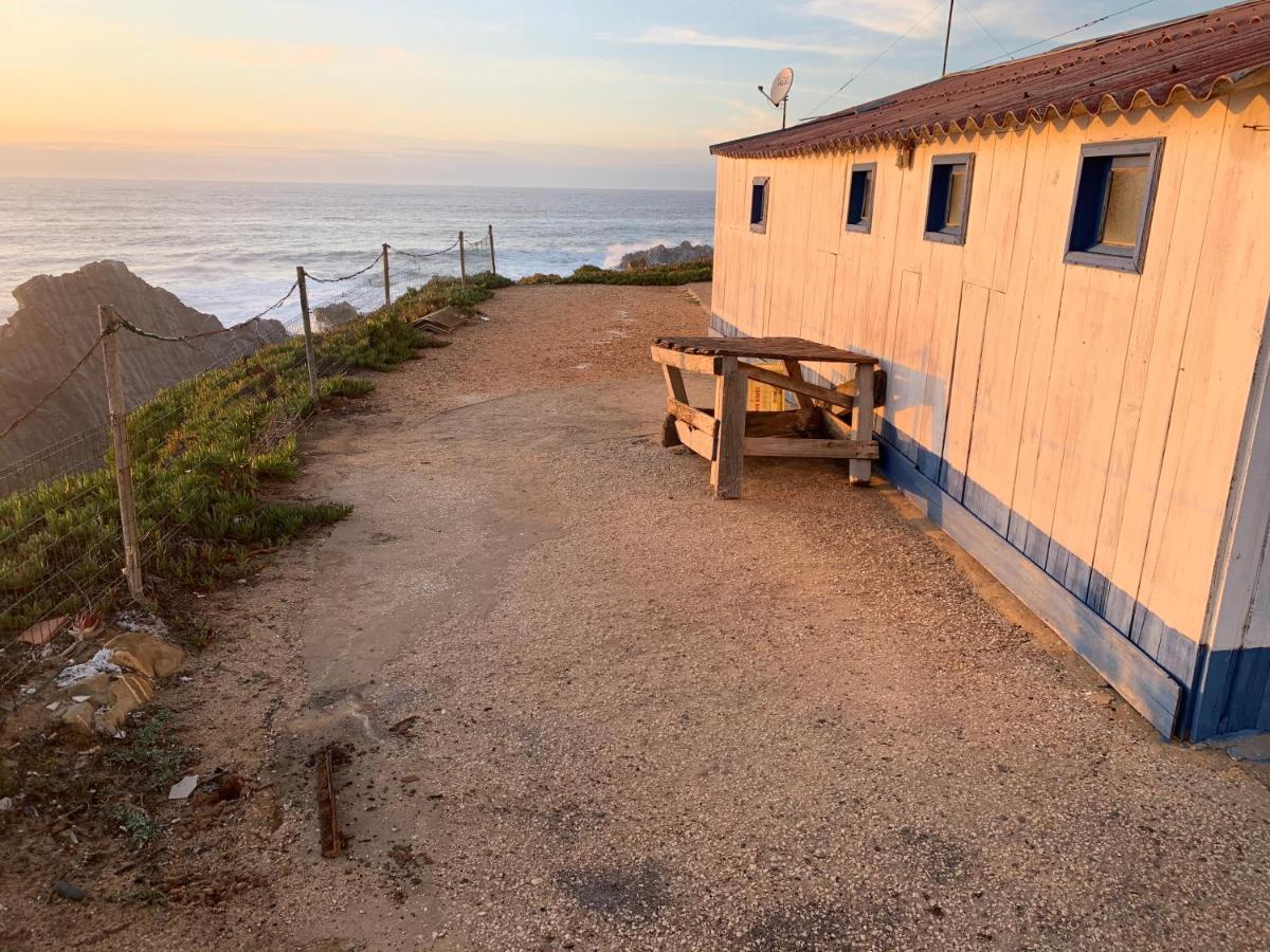 Almograve Beach Hostel Екстериор снимка