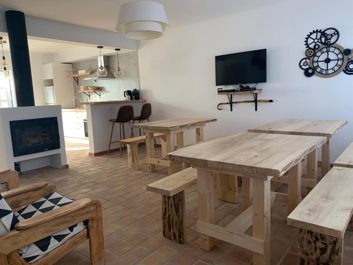 Almograve Beach Hostel Екстериор снимка
