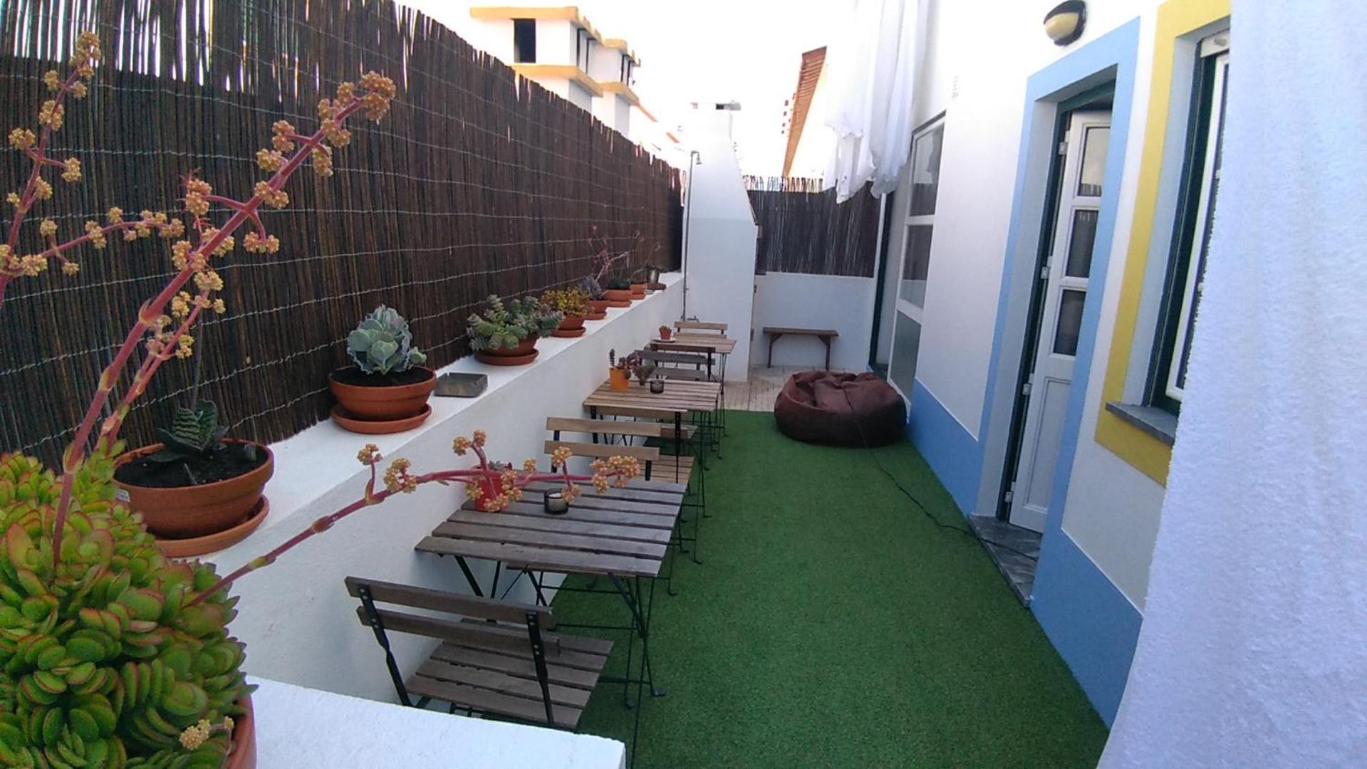 Almograve Beach Hostel Екстериор снимка